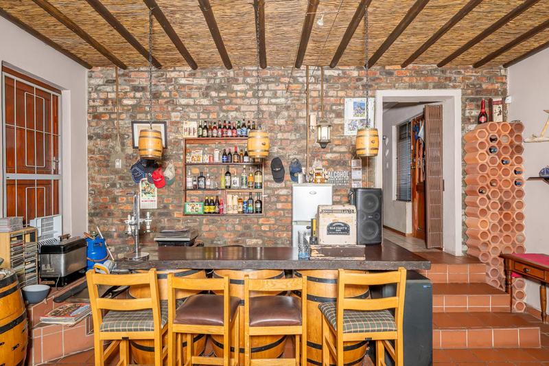 5 Bedroom Property for Sale in Morgenster Heights Western Cape